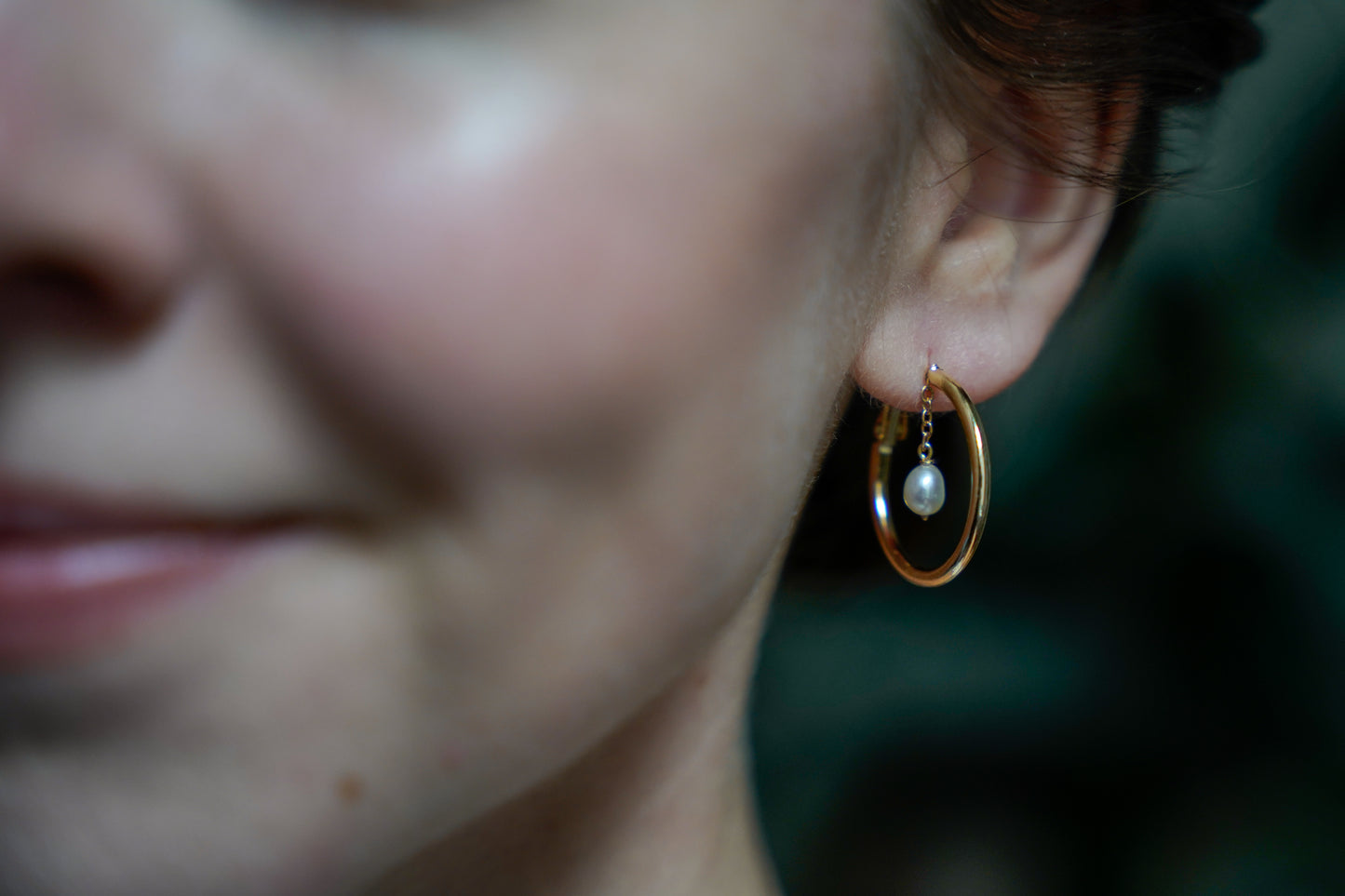 Della Hoop Earrings